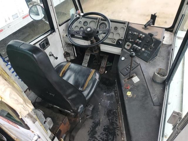 2006 Capacity Yard Truck