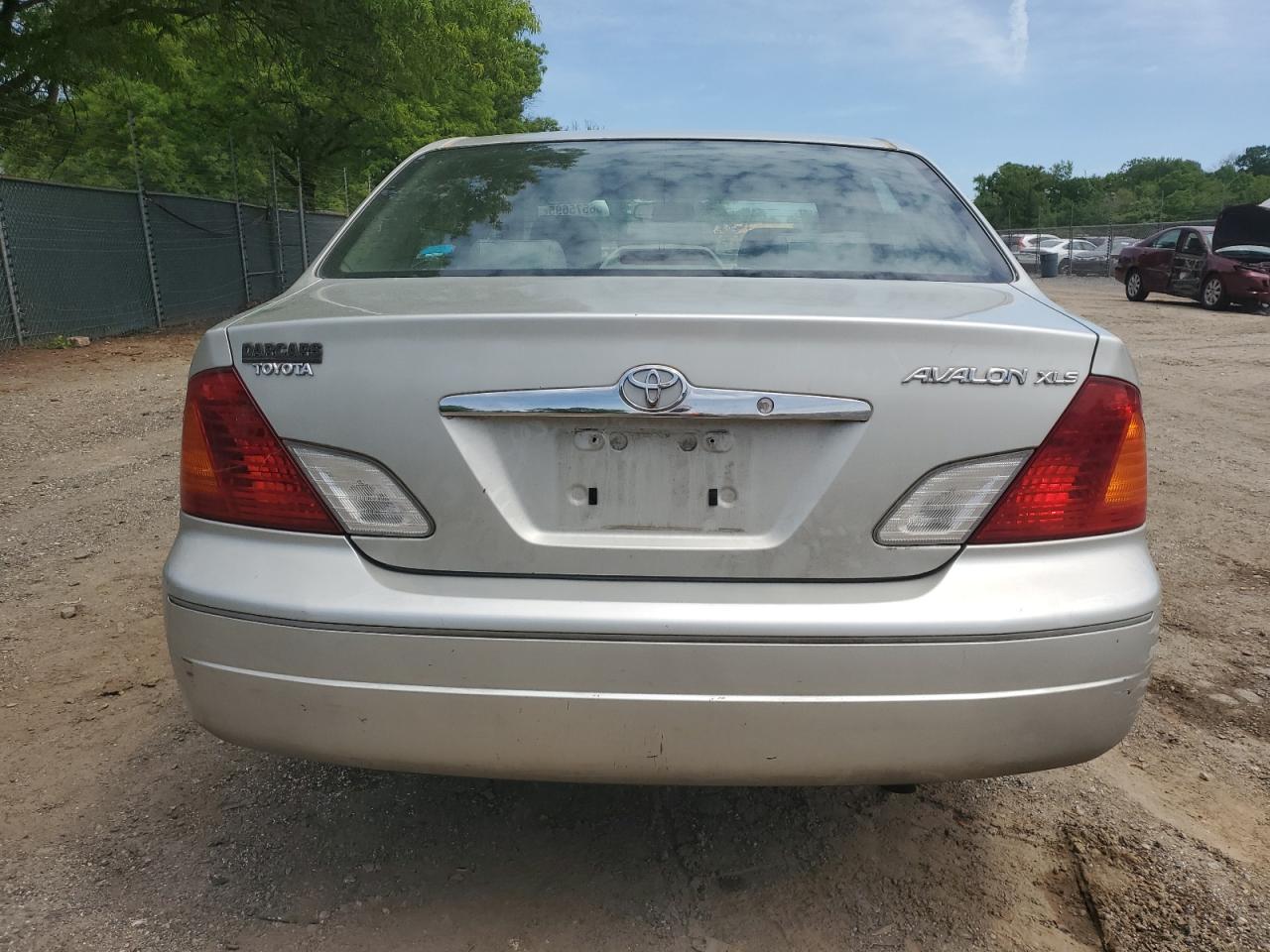 2000 Toyota Avalon xl