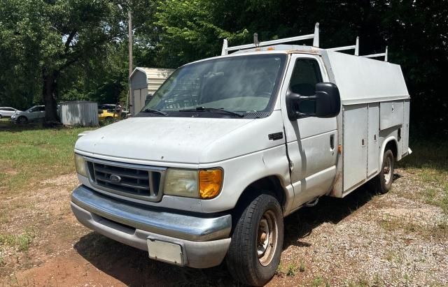 2003 Ford Econoline E350 Super Duty Cutaway Van