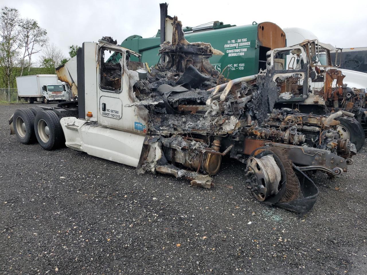 2019 Kenworth T680 Semi Truck