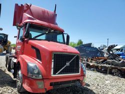 Salvage cars for sale from Copart Louisville, KY: 2013 Volvo VNL Semi Truck