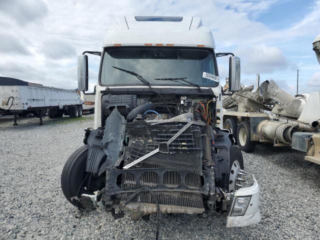 2006 Volvo VNL Semi Truck