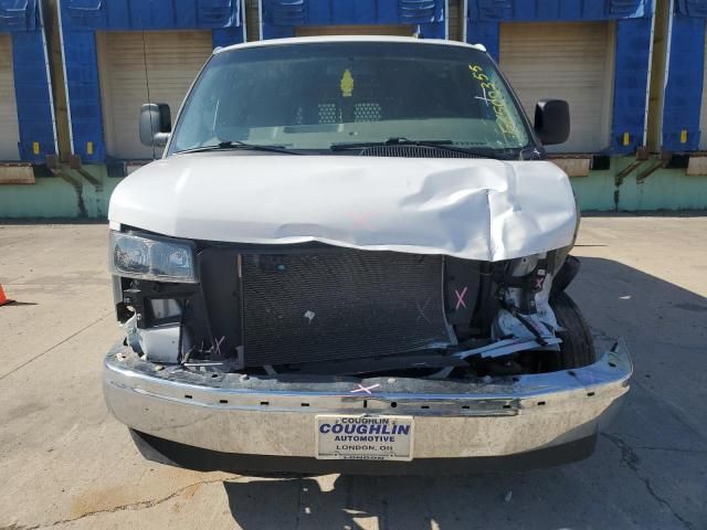 2022 Chevrolet Express G2500