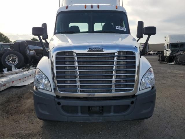 2015 Freightliner Cascadia 125 Truck Tractor