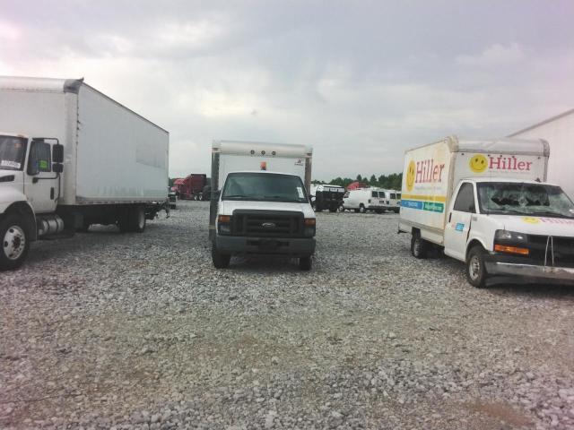2008 Ford Econoline E450 Super Duty Cutaway Van