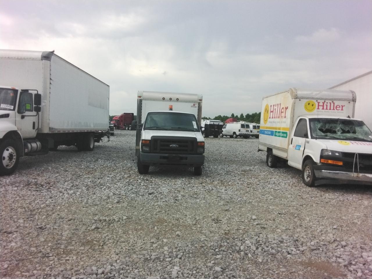 2008 Ford Econoline E450 Super Duty Cutaway Van