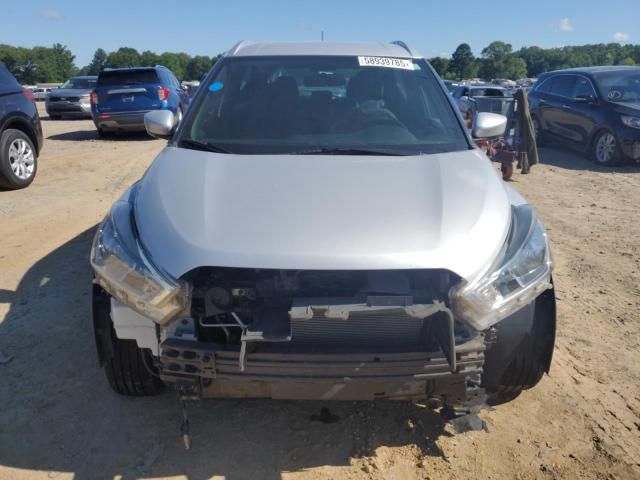 2019 Nissan Kicks S