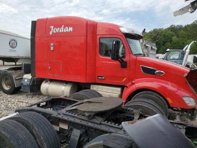2016 Peterbilt 579