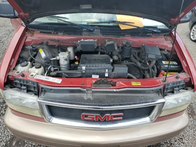 2001 GMC Safari XT