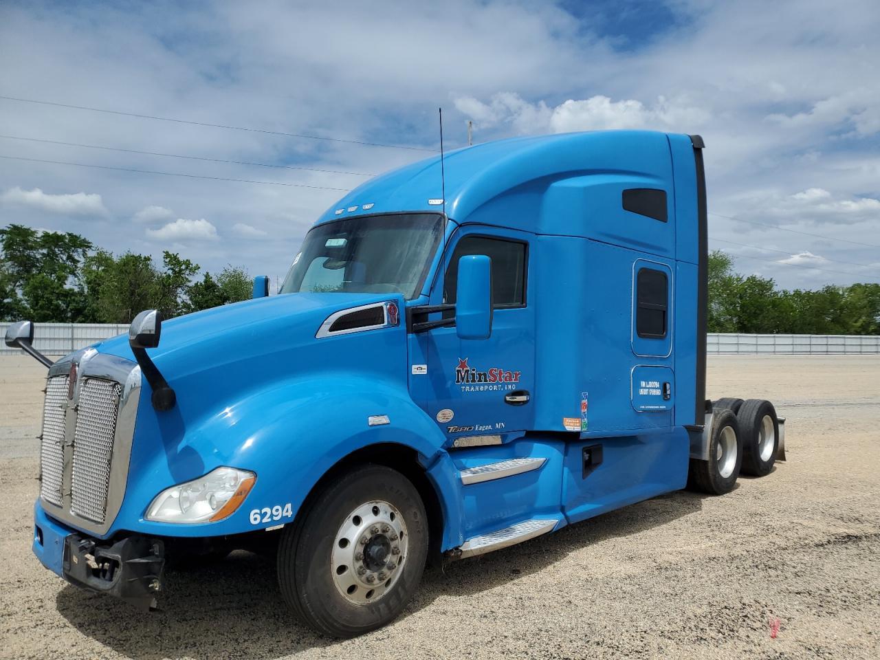 2020 Kenworth T680 Semi Truck