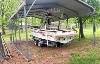 1989 Mako Boat