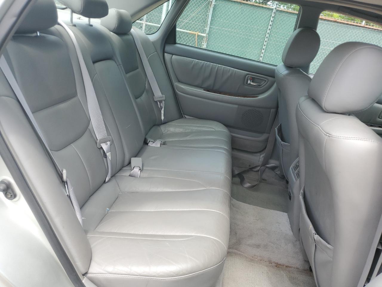 2000 Toyota Avalon xl