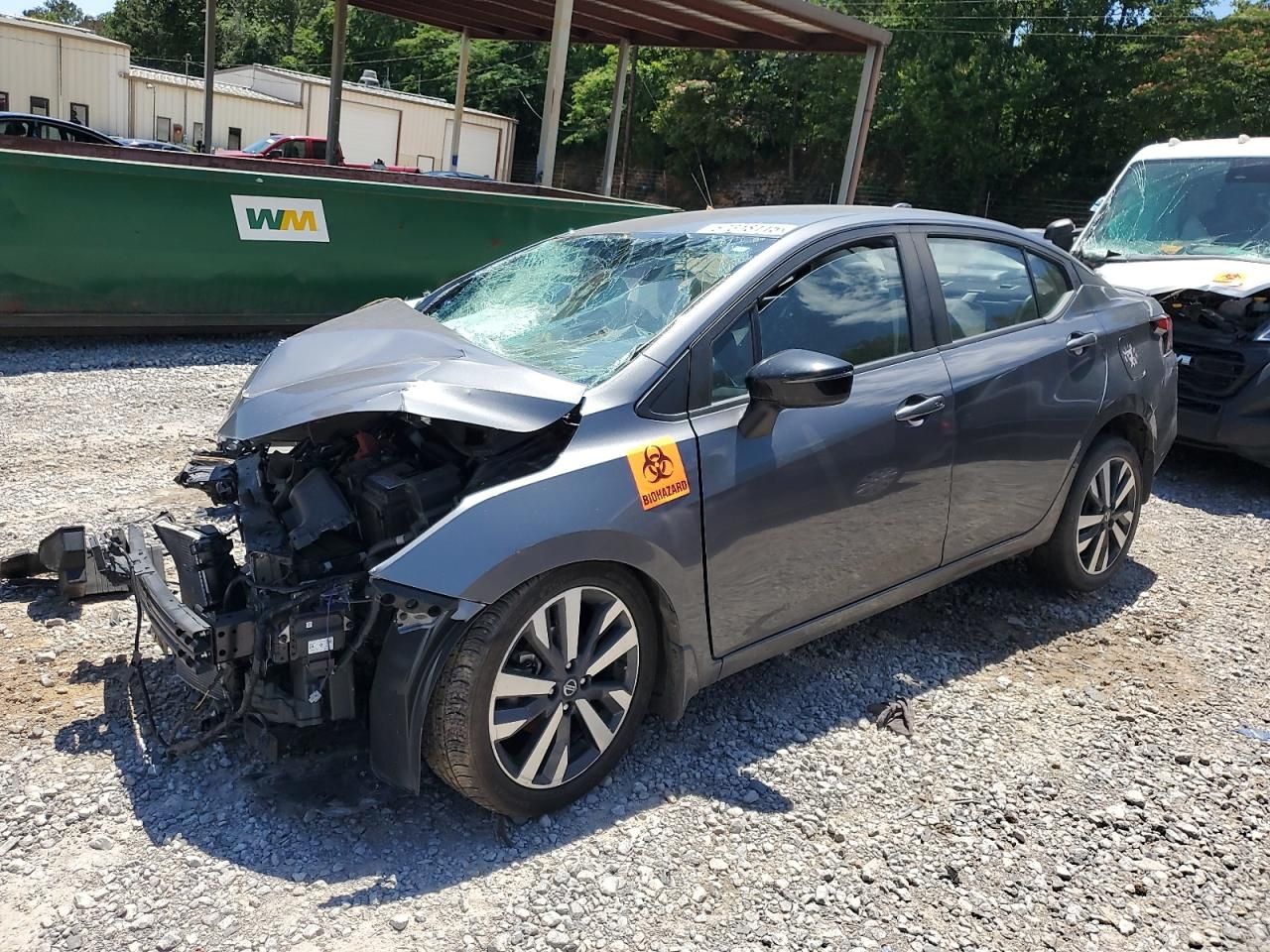 2021 Nissan Versa SR