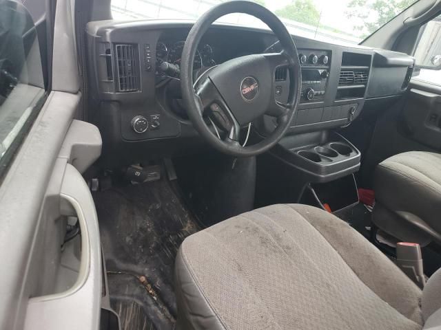 2012 GMC Savana Cutaway G3500