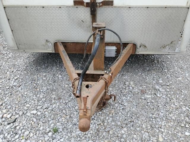 2015 United UXT-8 520TA70 Enclosed Cargo Trailer With Spray FO