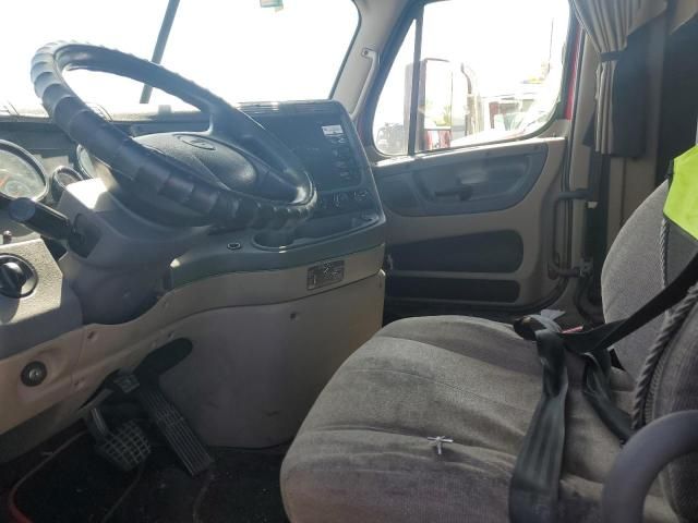 2017 Freightliner Cascadia 125 Semi Truck