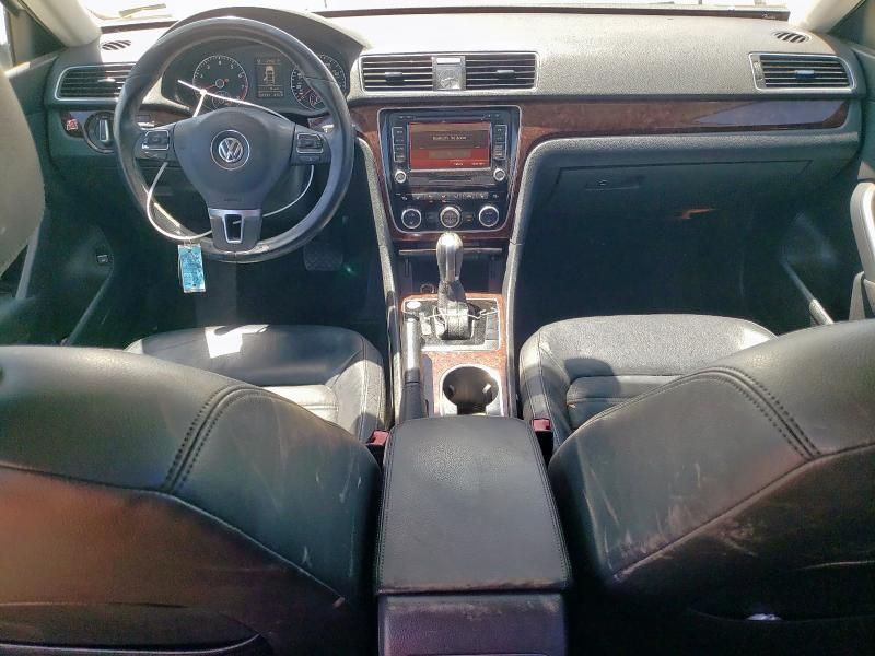 2013 Volkswagen Passat SEL
