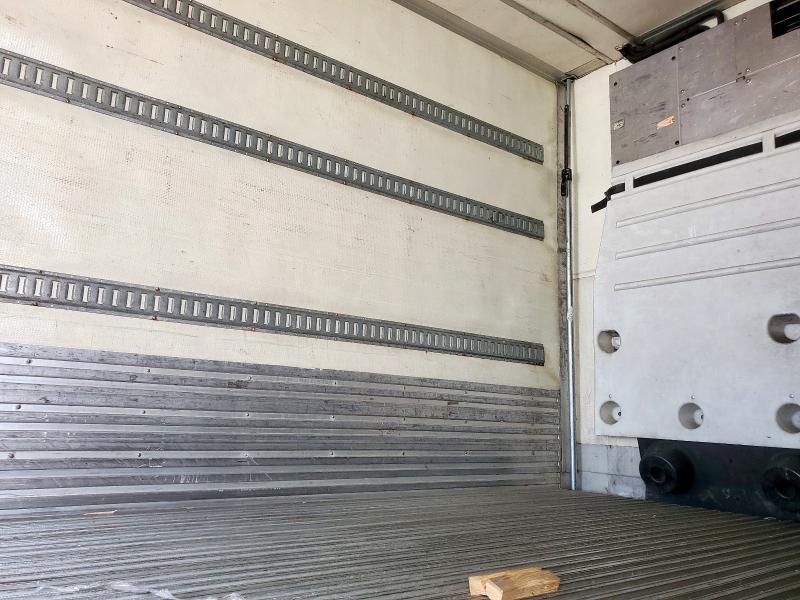 2009 Utility VS2RA Refrigerated Van Trailer