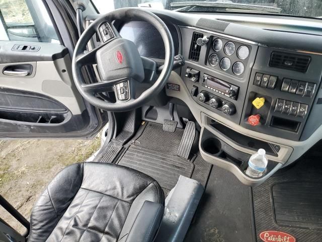 2023 Peterbilt Tractor 579