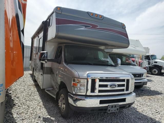 2008 Ford Econoline E450 Super Duty Cutaway Van