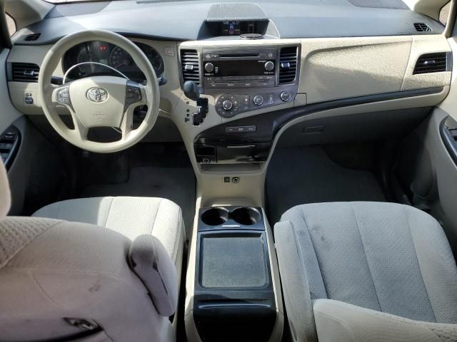 2011 Toyota Sienna LE