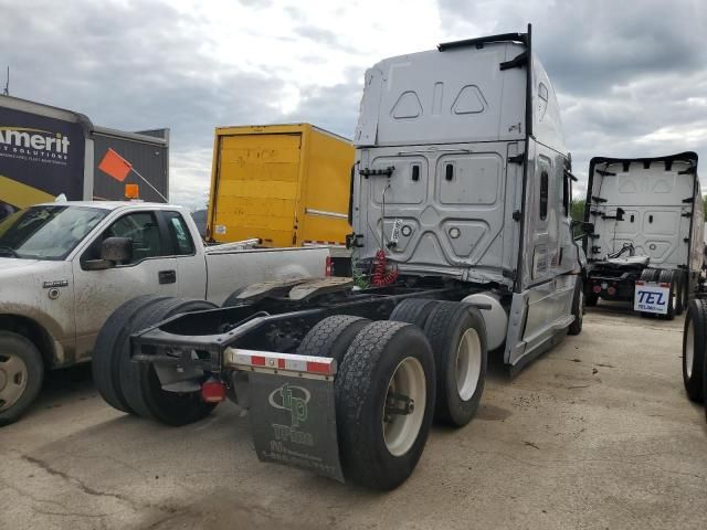 2021 Freightliner Cascadia 126 Semi Truck
