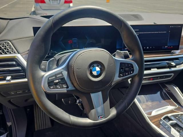 2025 BMW X6 XDRIVE40I