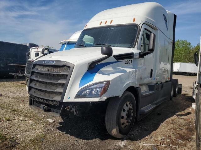 2020 Freightliner Cascadia 126