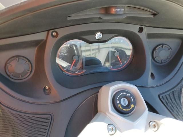 2014 Can-Am Spyder Roadster RT