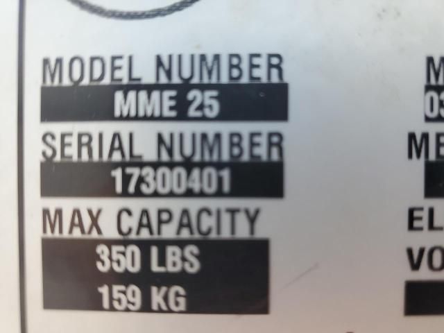 2022 MEC MME 25 Vertical Lift