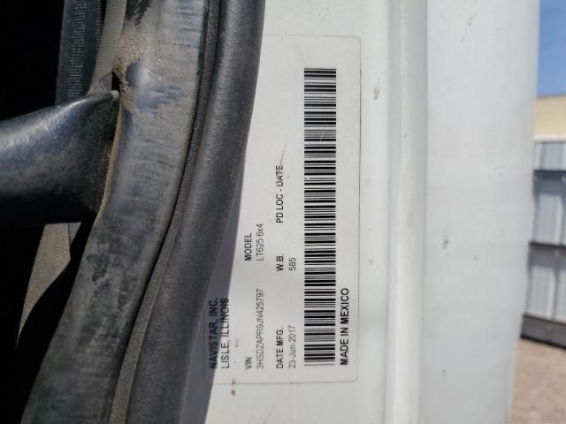 2018 International LT625