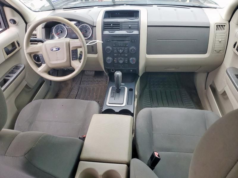 2010 Ford Escape XLS