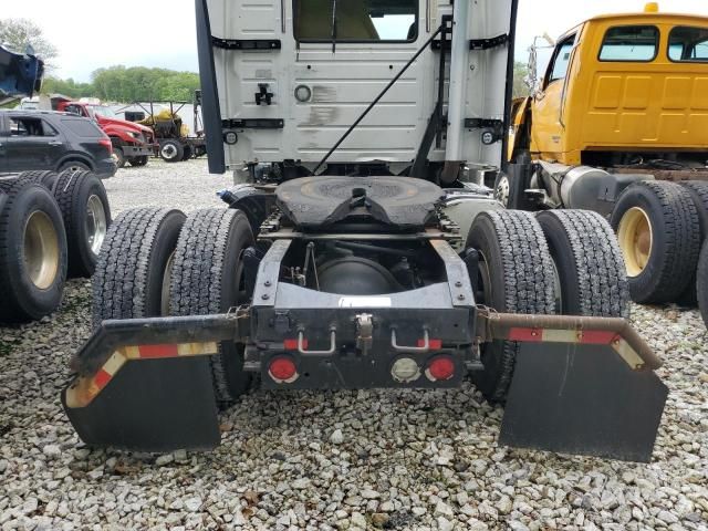 2016 Volvo VNL Semi Truck
