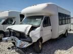 2013 Ford Econoline E450 Super Duty Cutaway Van
