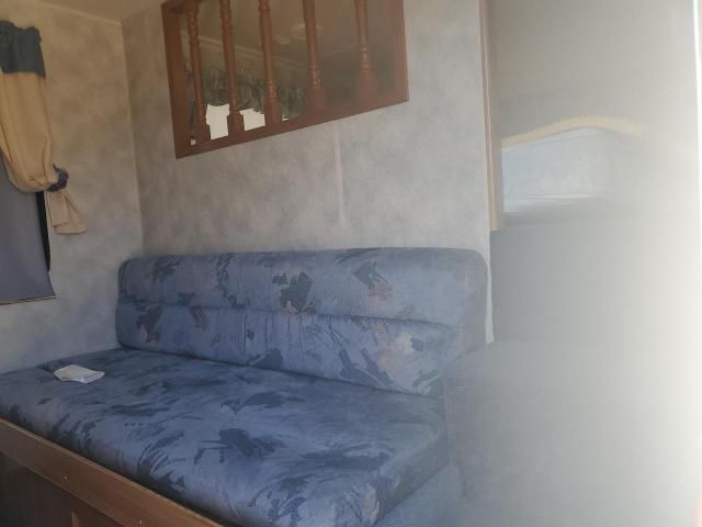 1995 Coachmen Camper
