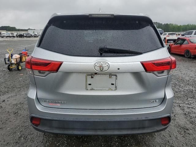 2019 Toyota Highlander SE