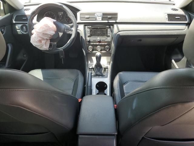 2014 Volkswagen Passat SE