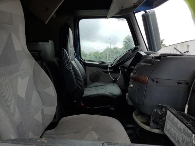 2009 Volvo VNL Semi Truck