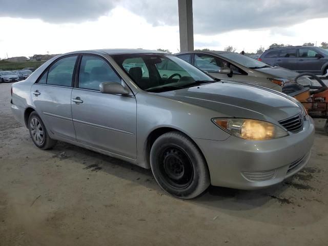 2005 Toyota Camry LE