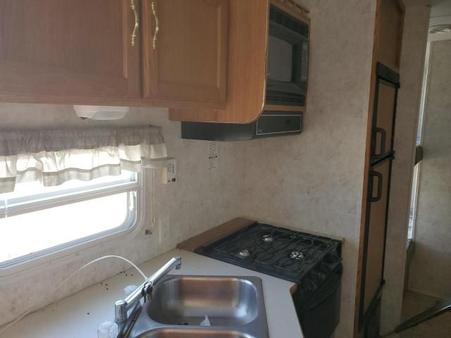 2004 Wildcat 5th Wheel