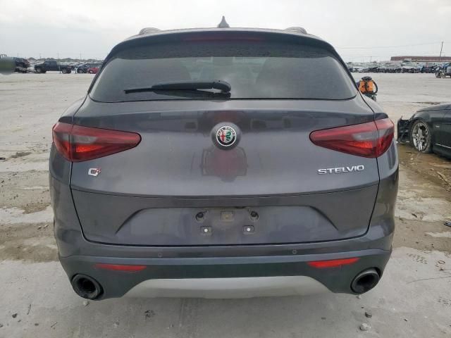 2018 Alfa Romeo Stelvio Sport