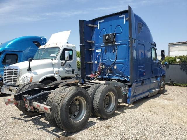2020 Freightliner Cascadia 126 Semi Truck