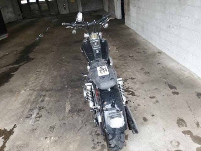 2010 Harley-Davidson Fxdc
