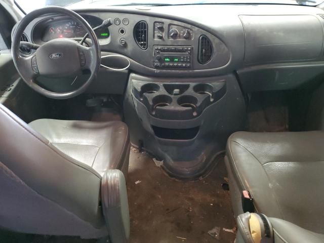 2007 Ford Econoline E350 Super Duty Wagon