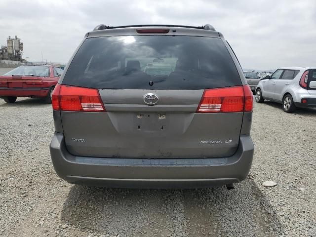 2004 Toyota Sienna CE