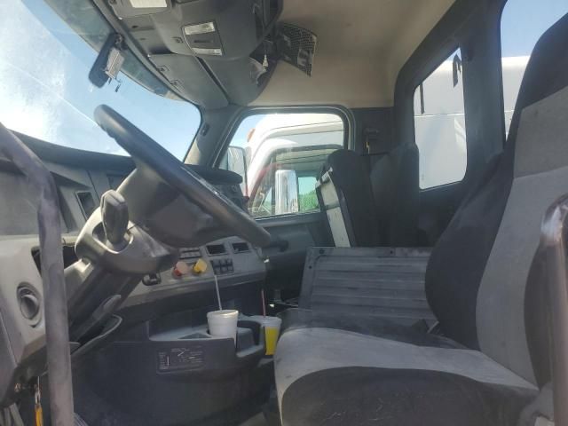 2019 Freightliner Cascadia 126 Semi Truck