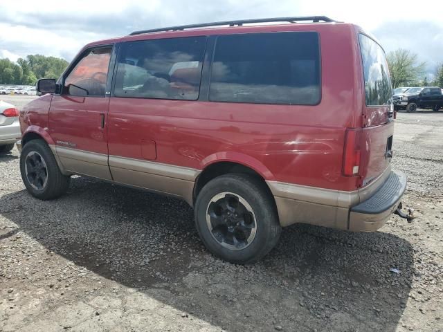 2001 GMC Safari XT