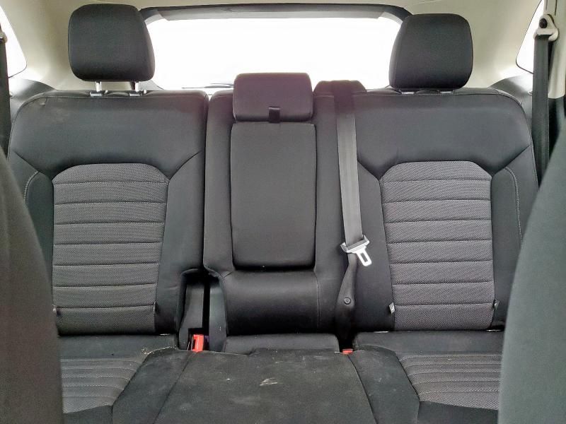 2016 Ford Edge SE