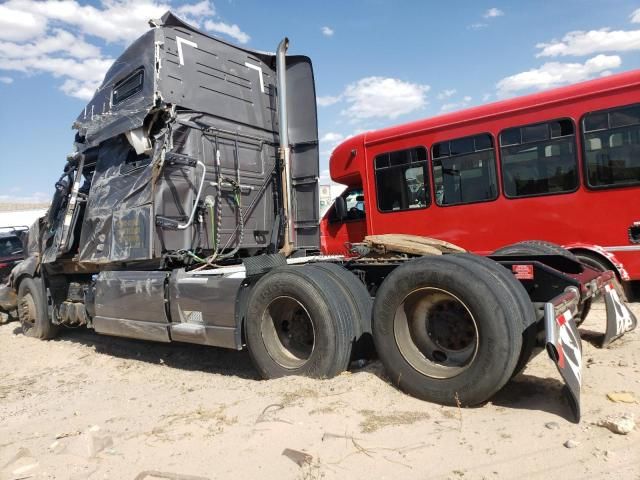 2020 Volvo VNL Semi Truck