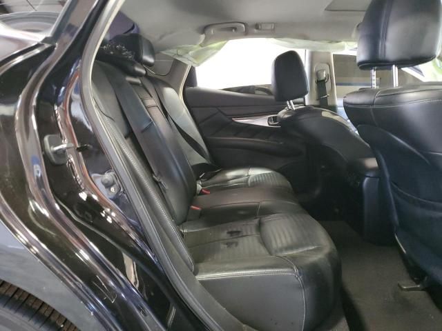 2012 Infiniti M37